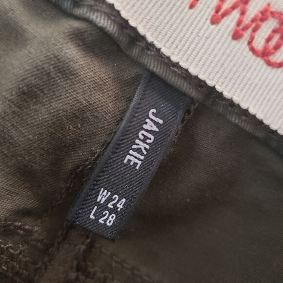 Driftwood Jackie Size 24 NWT Green Camo Aztec Embroidered Skinny Jeans Pants - Picture 12 of 15